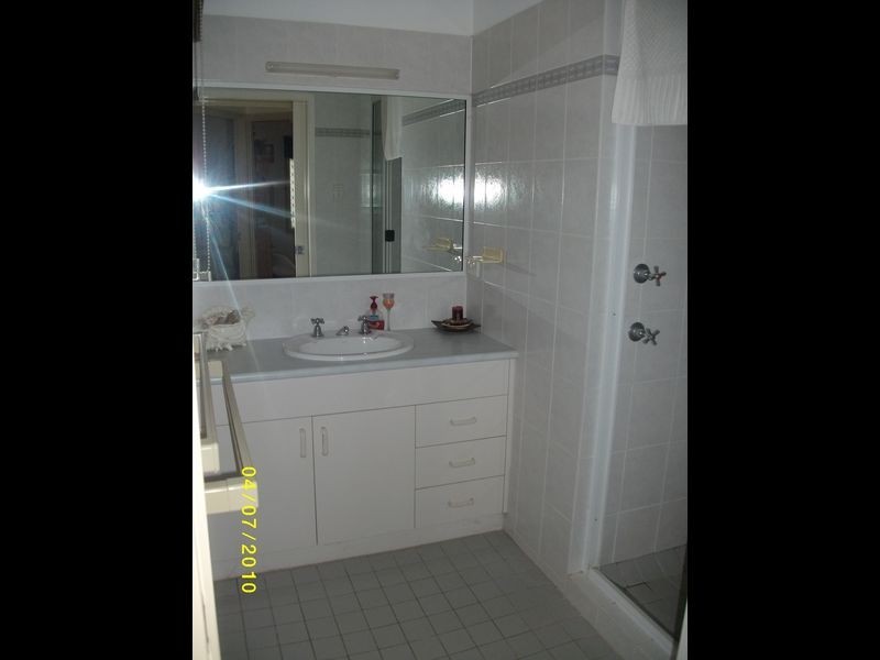 185 Robert Road, Bentley Park QLD 4869