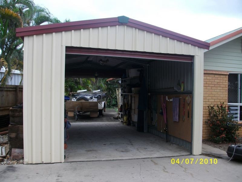 185 Robert Road, Bentley Park QLD 4869