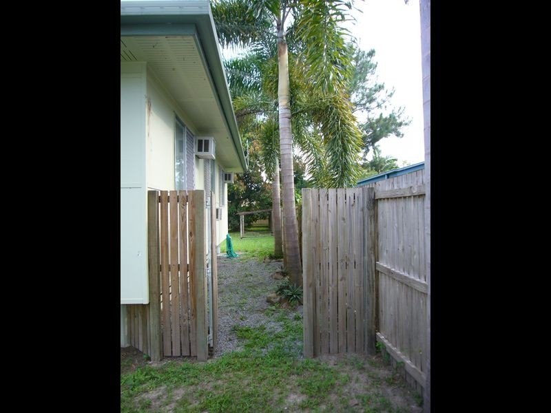 63 Murray Street, Manoora QLD 4870