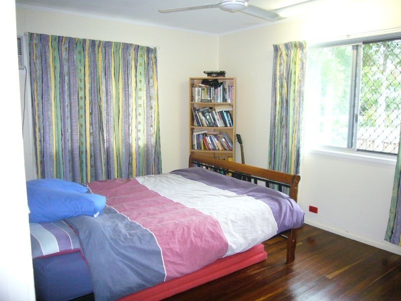 63 Murray Street, Manoora QLD 4870