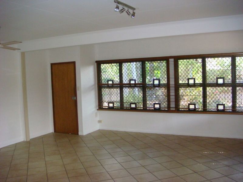 336 Fearnley Street, Manunda QLD 4870