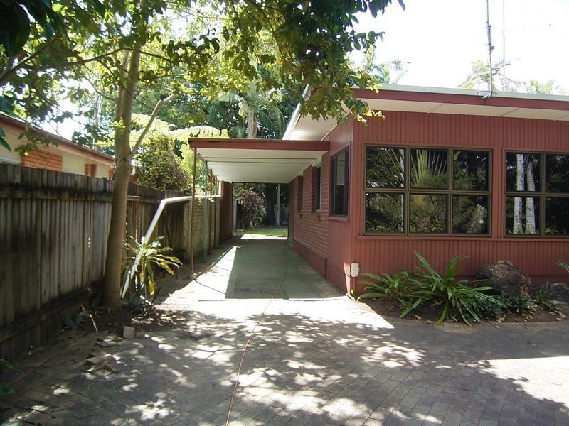 336 Fearnley Street, Manunda QLD 4870