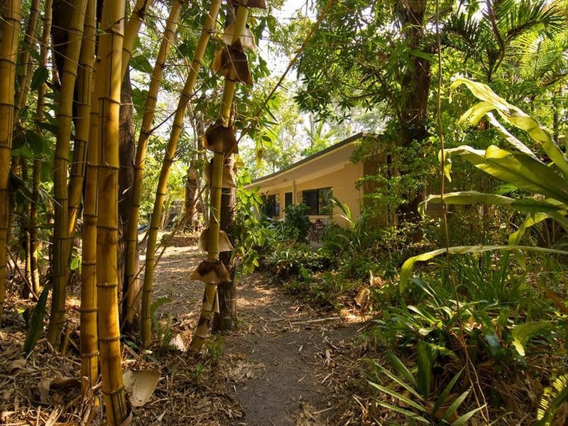 13-15 Griffiths Street Manoora, Cairns QLD 4870