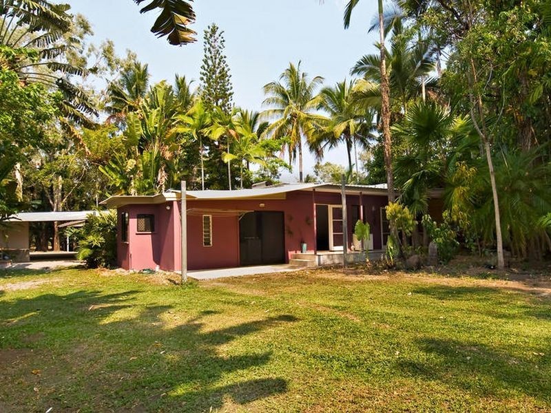 13-15 Griffiths Street Manoora, Cairns QLD 4870