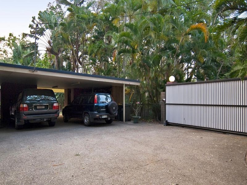 13-15 Griffiths Street Manoora, Cairns QLD 4870