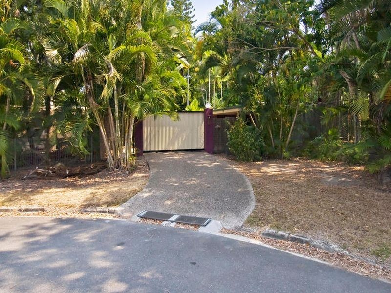 13-15 Griffiths Street Manoora, Cairns QLD 4870