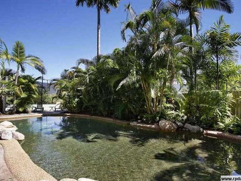 202/92 Moore Street, Trinity Beach QLD 4879