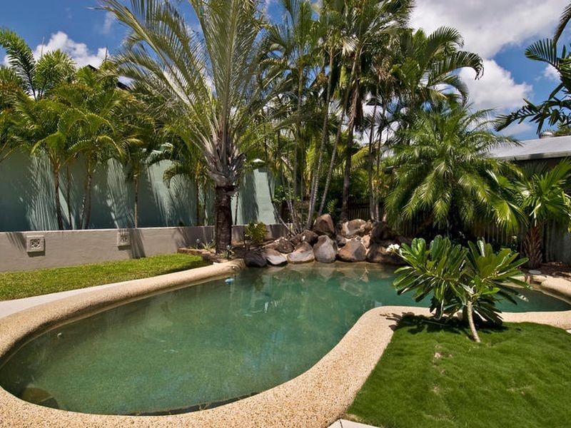 21 Cyprea Close, Trinity Beach QLD 4879