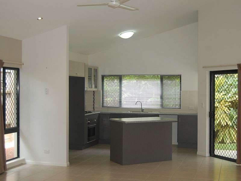 17 Seclusion Drive, Palm Cove QLD 4879