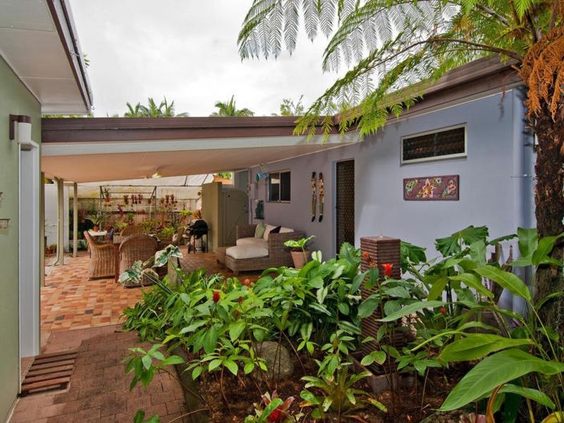 6 Furrow Close, Smithfield QLD 4878
