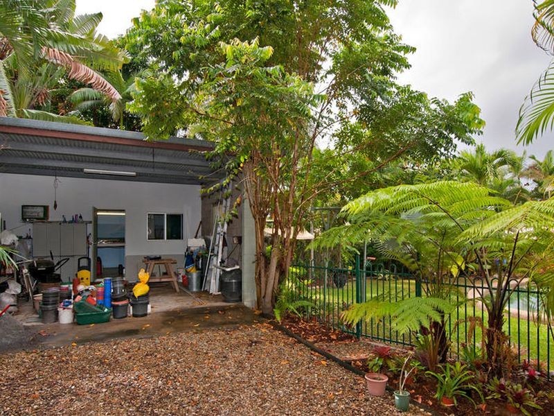 6 Furrow Close, Smithfield QLD 4878