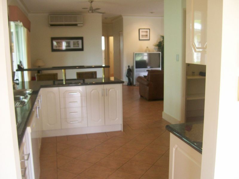 6 Parkinson Avenue, Kewarra Beach QLD 4879
