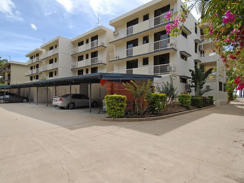 3/119 Arlington Esplanade, Clifton Beach QLD 4879
