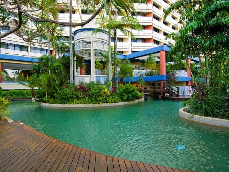 203/209 Abbott Street, Cairns North QLD 4870
