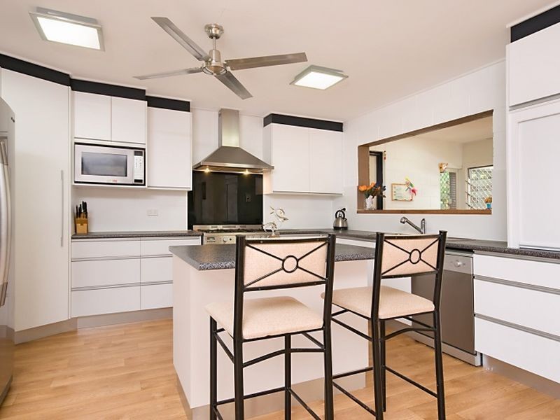 18 Batt Street, Clifton Beach QLD 4879