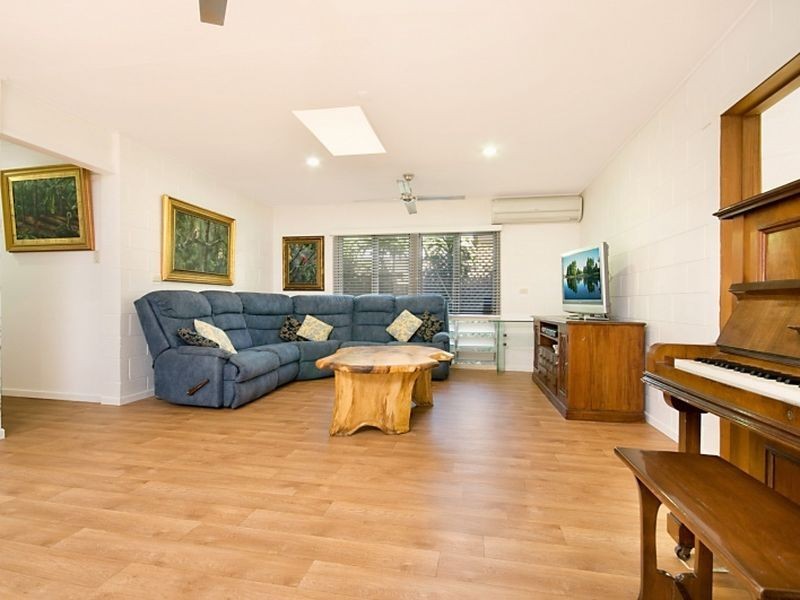 18 Batt Street, Clifton Beach QLD 4879