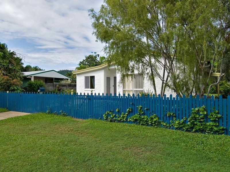 13 Queenscliff Close, Kewarra Beach QLD 4879