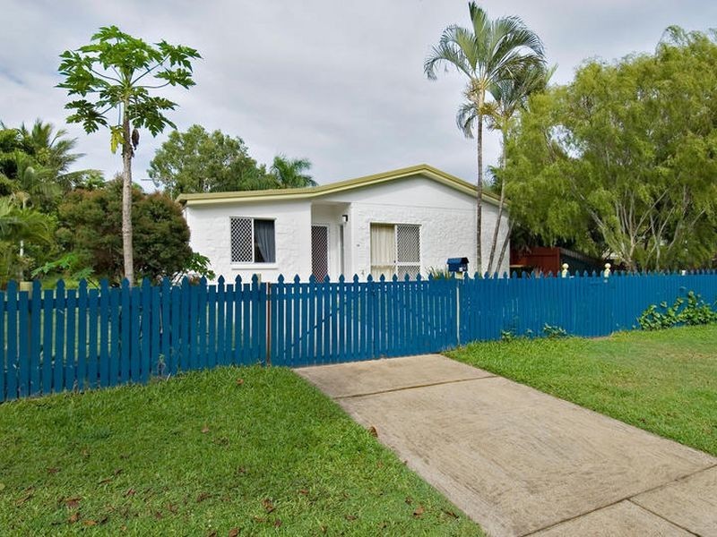 13 Queenscliff Close, Kewarra Beach QLD 4879