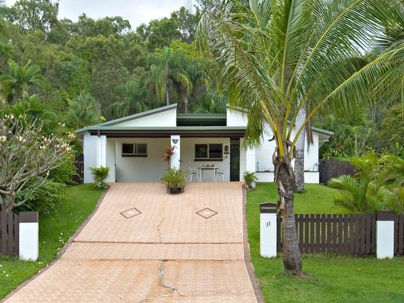 31 Cambrian Avenue, Smithfield QLD 4878