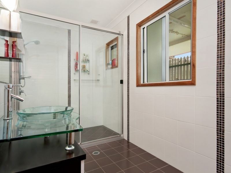 42 Macilwraith Street, Manoora QLD 4870