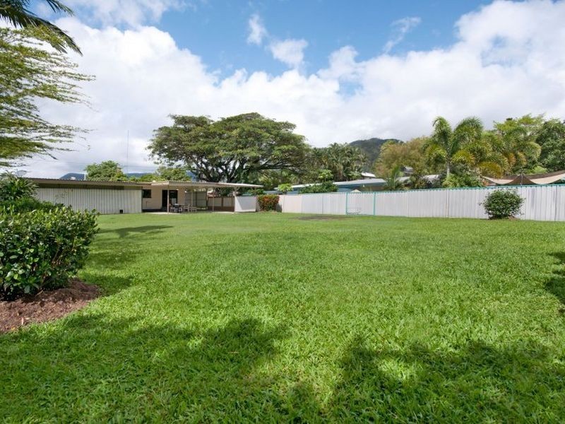 42 Macilwraith Street, Manoora QLD 4870