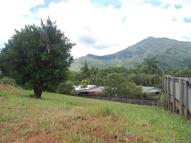 28 Allinga Close, Bentley Park QLD 4869