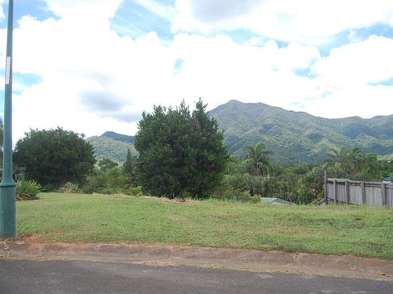 28 Allinga Close, Bentley Park QLD 4869