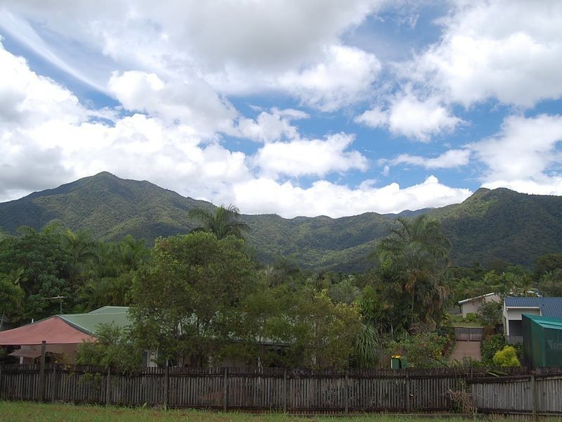 28 Allinga Close, Bentley Park QLD 4869