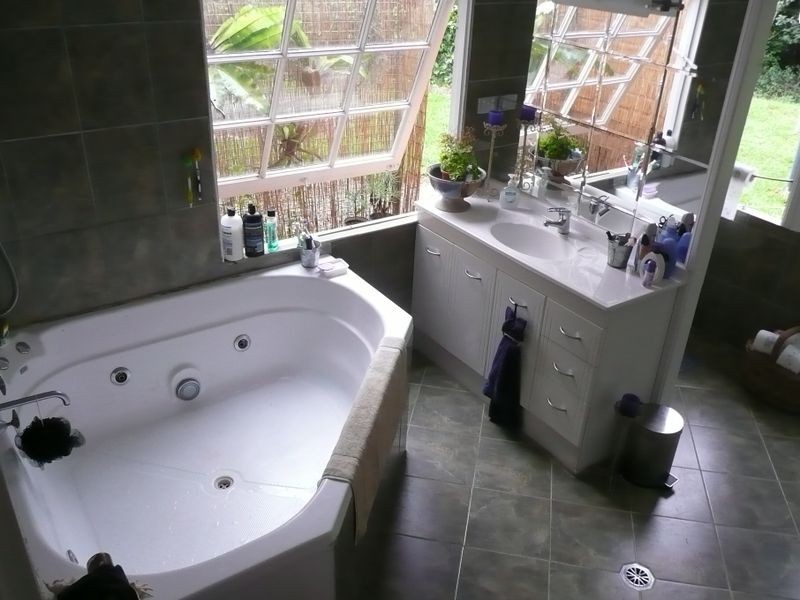 217 Winfield Road, Lake Eacham QLD 4884