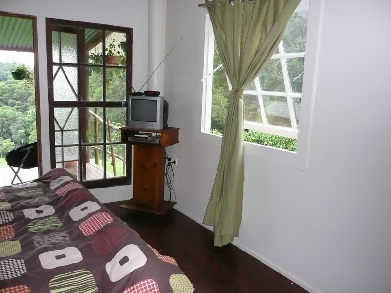 217 Winfield Road, Lake Eacham QLD 4884