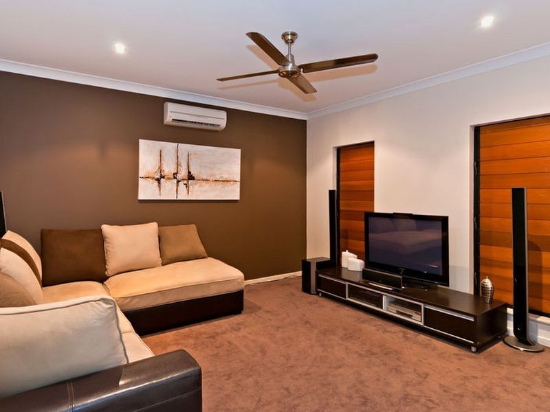 4 Coccoloba Close, Redlynch QLD 4870