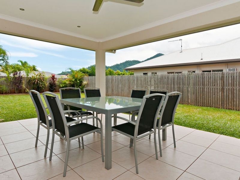 4 Coccoloba Close, Redlynch QLD 4870