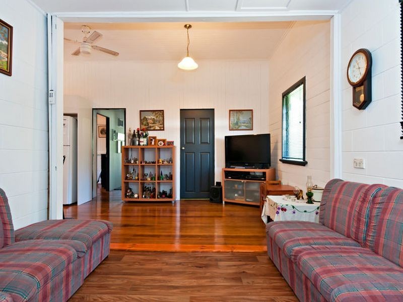 1 Mission Road, White Rock QLD 4868