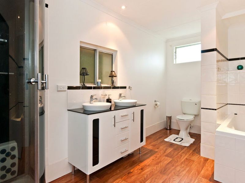 1 Mission Road, White Rock QLD 4868