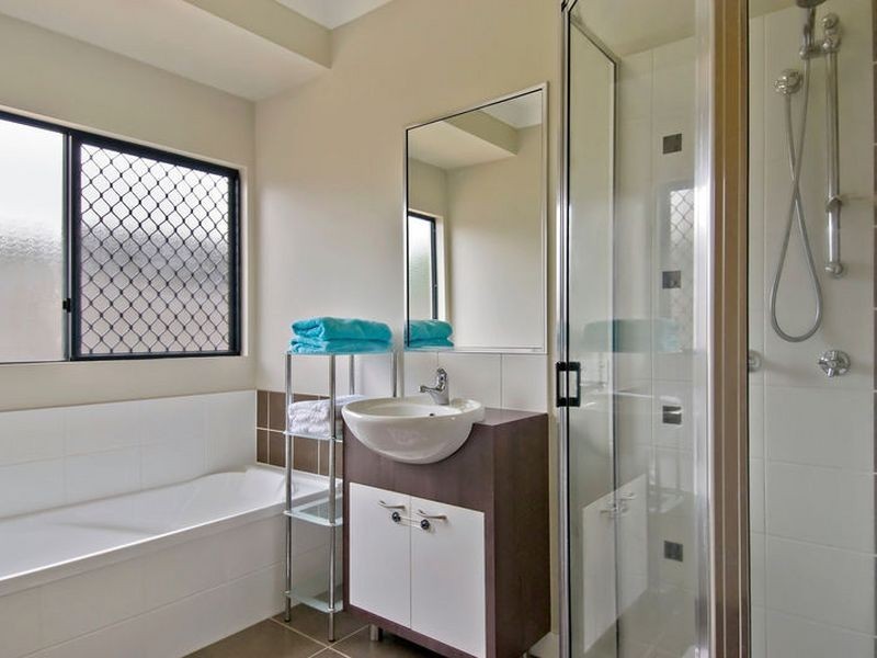 3 Pollock Close, Bentley Park QLD 4869