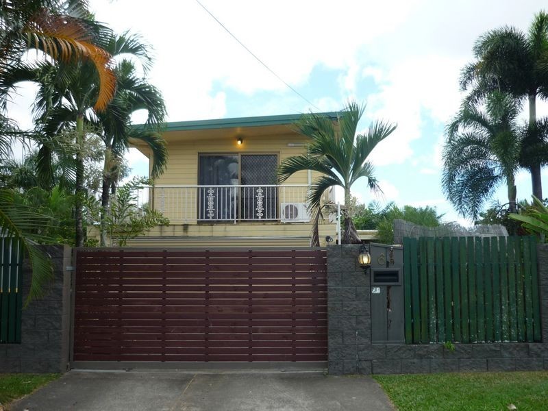 6 Kingsford Street, Mooroobool QLD 4870