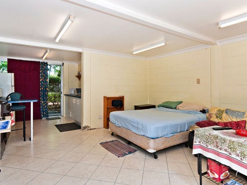 26 Barry Street, Bungalow QLD 4870