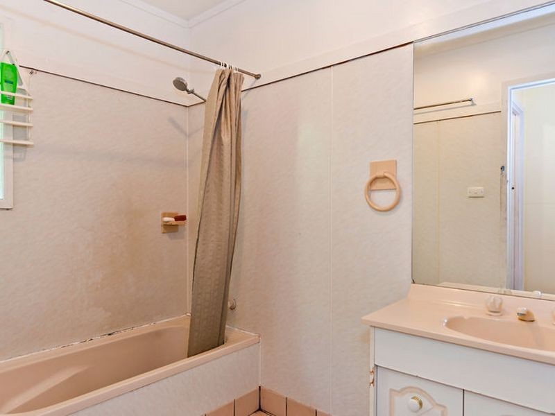 26 Barry Street, Bungalow QLD 4870