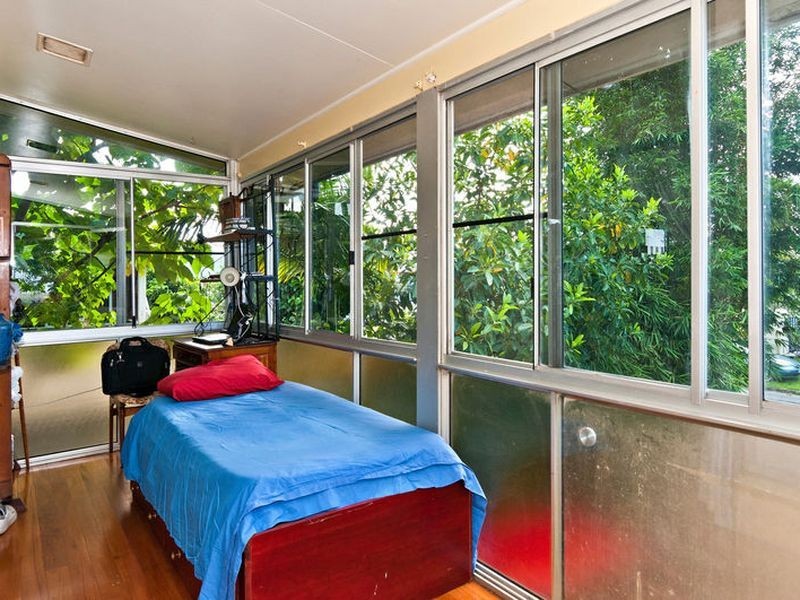 26 Barry Street, Bungalow QLD 4870