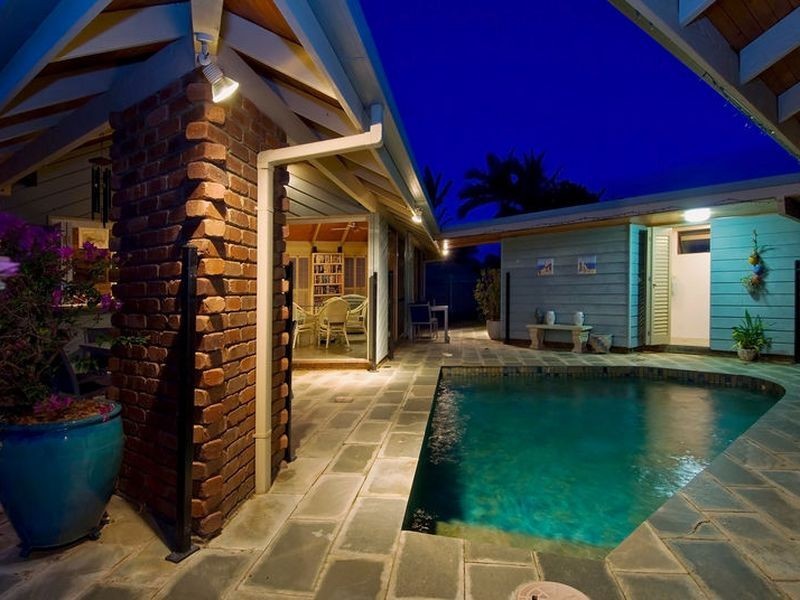 69 Koppen Terrace, Mooroobool QLD 4870