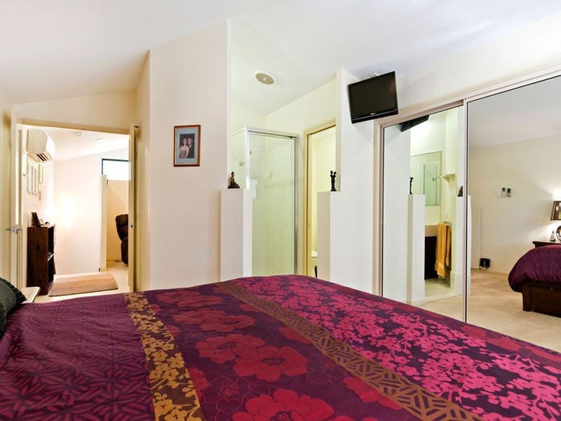 37 Sunbird Drive, Woree QLD 4868