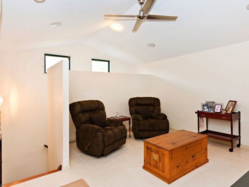 37 Sunbird Drive, Woree QLD 4868