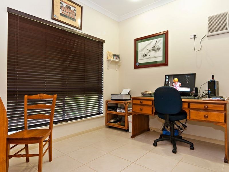 37 Sunbird Drive, Woree QLD 4868