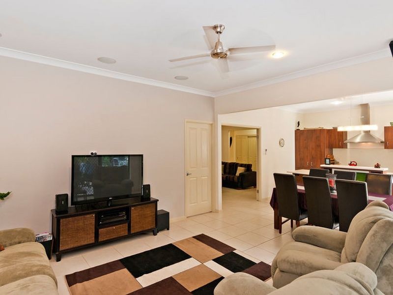 37 Sunbird Drive, Woree QLD 4868