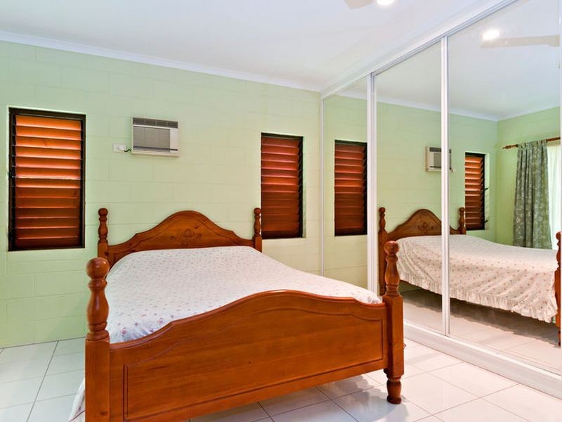 12 Cambrian Avenue, Smithfield QLD 4878
