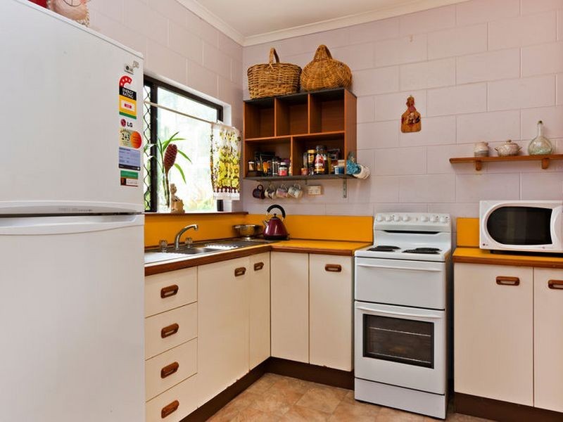 12 Cambrian Avenue, Smithfield QLD 4878