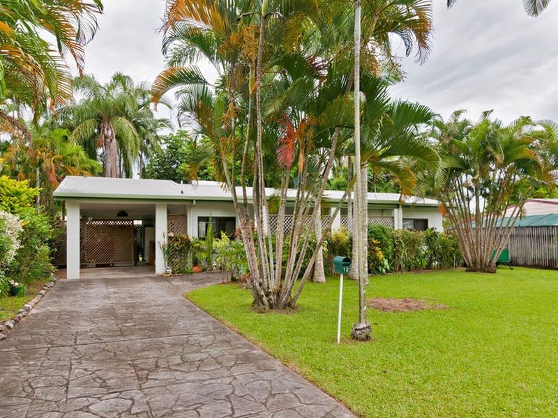 12 Cambrian Avenue, Smithfield QLD 4878