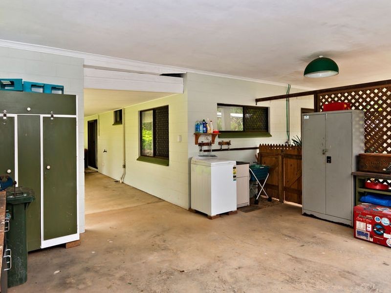 12 Cambrian Avenue, Smithfield QLD 4878