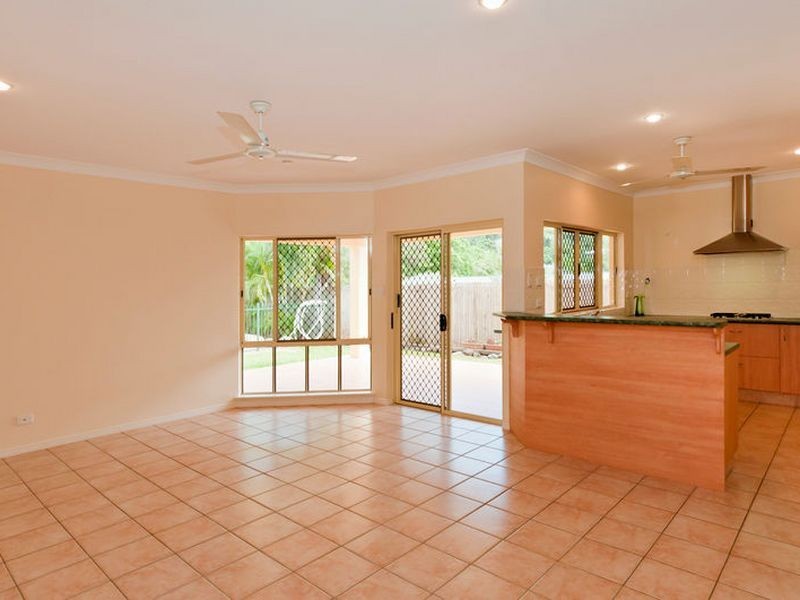 41 Pilosa Street, Redlynch QLD 4870