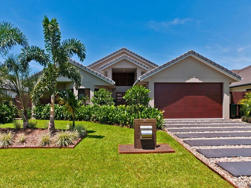 39 Iridescent Drive, Trinity Park QLD 4879